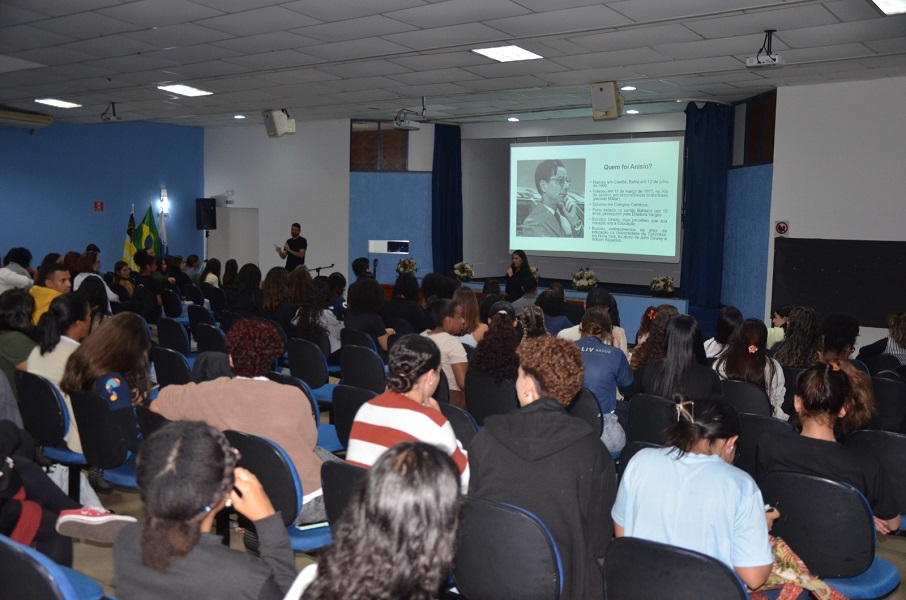 Ciclo de palestras marca a Semana da Pedagogia com ampla participação acadêmica 